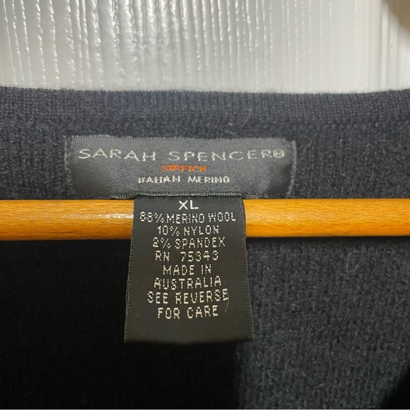 Sarah Spencer Strech Womens XL Merina Wool Sweater V Neck Black Top - Picture 3 of 4
